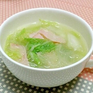 白菜と春雨のピリ辛スープ